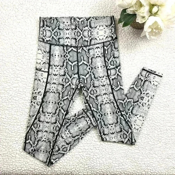 High Waisted Yoga Pants V Cross Waist Side Pocket Tummy Control Workout Legging - Picture 3 of 16